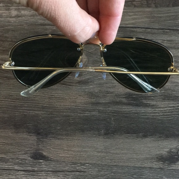 Black Sojos aviator style sunglasses gold trim - Picture 3 of 3